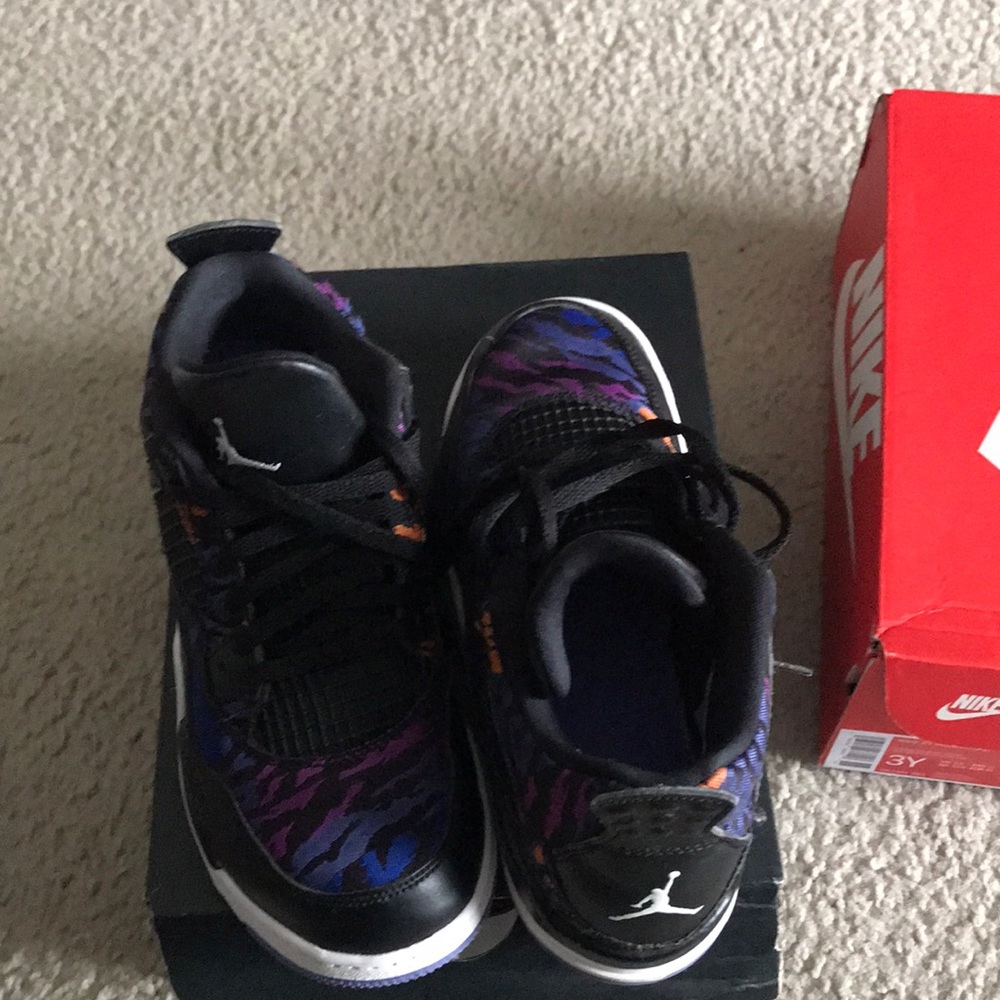 Jordan 4 Retro SE